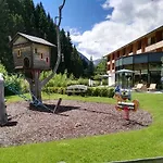 Zedern Klang