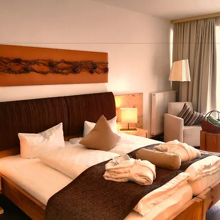 Zedern Klang Szálloda Hopfgarten in Defereggen