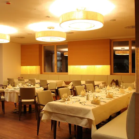 Hotel Zedern Klang 4*