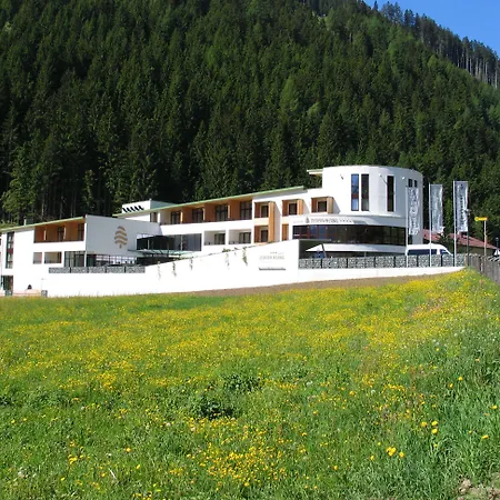 Zedern Klang Hotel Hopfgarten in Defereggen