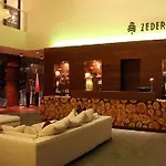 Zedern Klang 4*