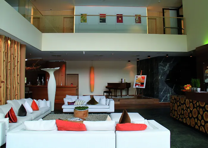 Hotel Zedern Klang 4*